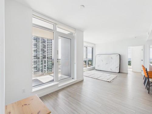 1601-6398 Silver Avenue, Burnaby, BC 