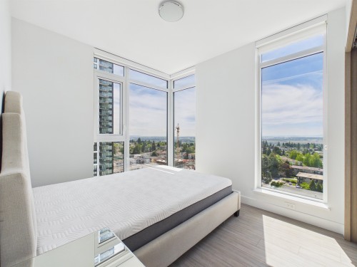 1601-6398 Silver Avenue, Burnaby, BC 