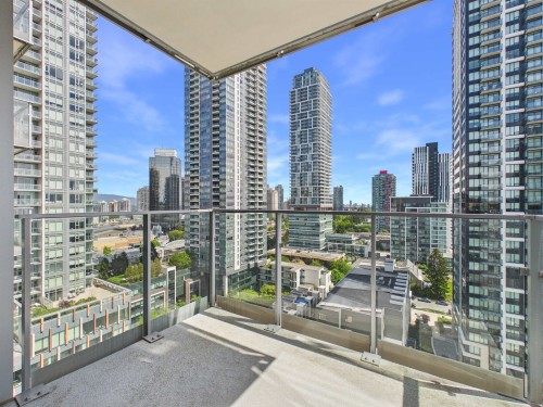 1601-6398 Silver Avenue, Burnaby, BC 