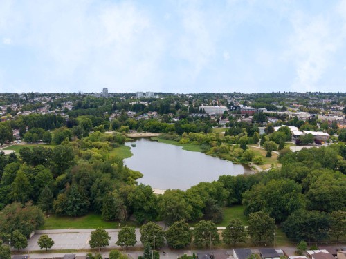 1-3034 5Th Avenue E, Vancouver, BC - Outdoor With View