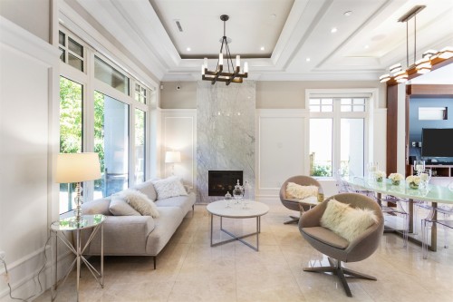 3708 35Th Avenue W, Vancouver, BC - Indoor Photo Showing Living Room