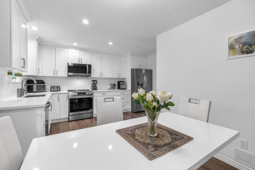 5-2382 Parkway Boulevard, Coquitlam, BC - Indoor