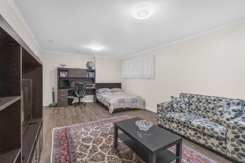 5-2382 Parkway Boulevard, Coquitlam, BC - Indoor Photo Showing Bedroom
