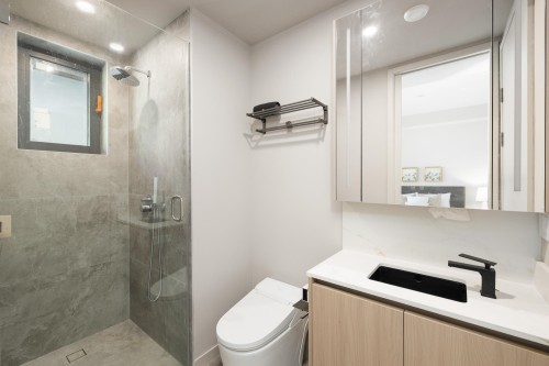 4090 31St Avenue W, Vancouver, BC 