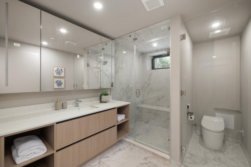 4090 31St Avenue W, Vancouver, BC 