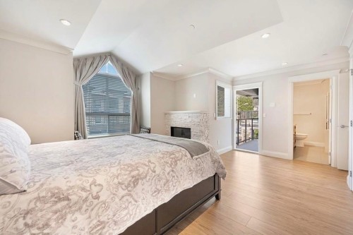 1436 Bewicke Avenue, North Vancouver, BC 