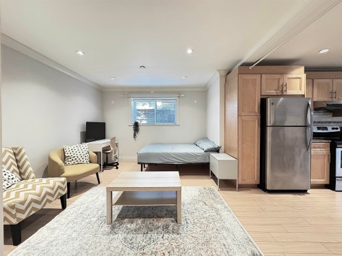1436 Bewicke Avenue, North Vancouver, BC 