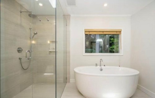 3841 Bayridge Avenue, West Vancouver, BC 