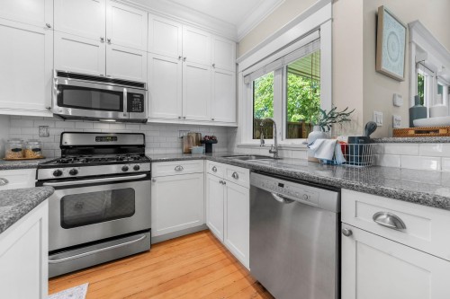 396 Keith Road E, North Vancouver, BC 