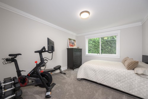 5544 Woodchuck Place, North Vancouver, BC 