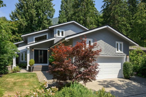5544 Woodchuck Place, North Vancouver, BC 