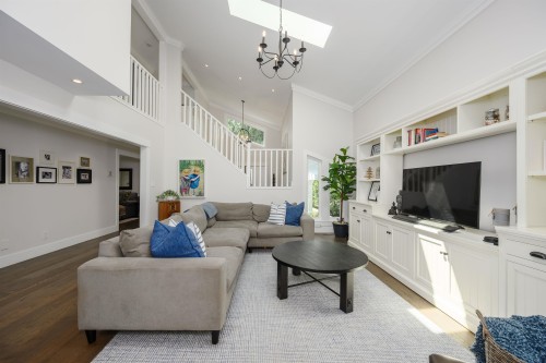 5544 Woodchuck Place, North Vancouver, BC 
