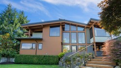 865 Andover Crescent West Vancouver, BC V7S 1Y5