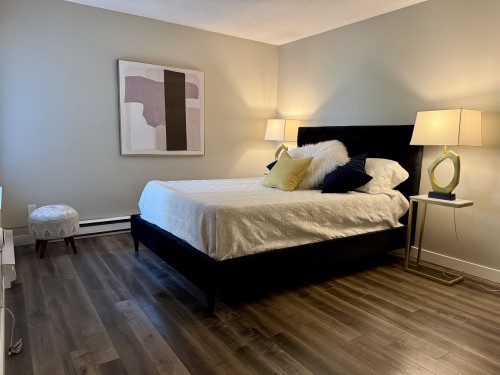 1124 Orr Drive, Port Coquitlam, BC - Indoor Photo Showing Bedroom