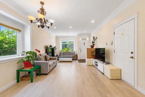 6890 Koala Crescent, Burnaby, BC 