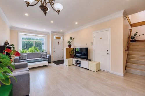 6890 Koala Crescent, Burnaby, BC 