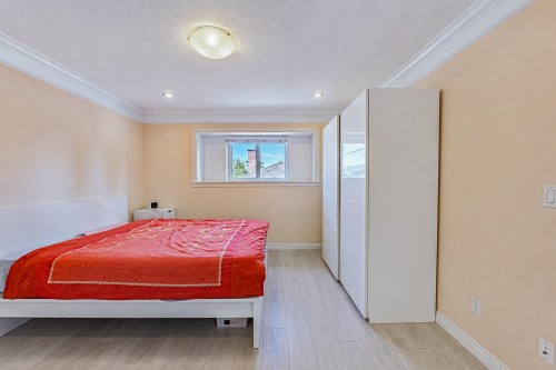 6890 Koala Crescent, Burnaby, BC 