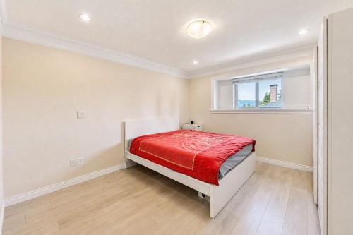 6890 Koala Crescent, Burnaby, BC 