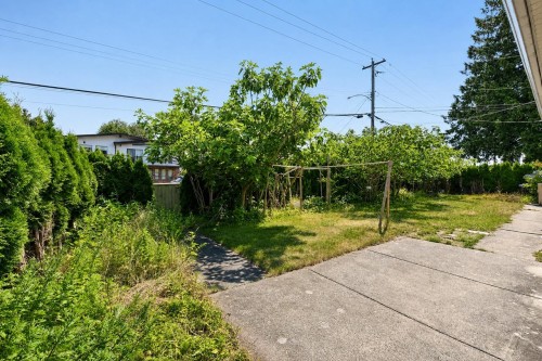 6890 Koala Crescent, Burnaby, BC 