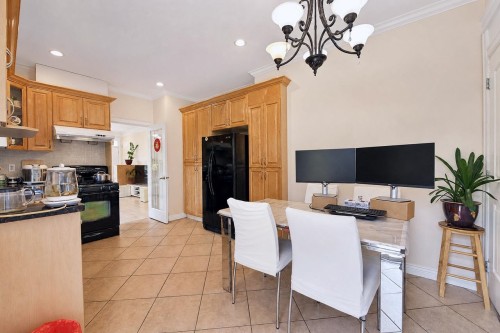 6890 Koala Crescent, Burnaby, BC 