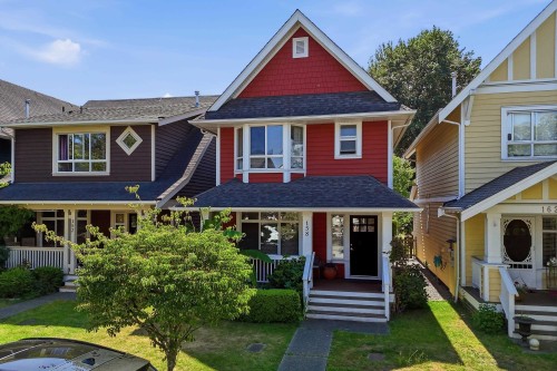 158 Dockside Court  New Westminster, BC V3M 0B2