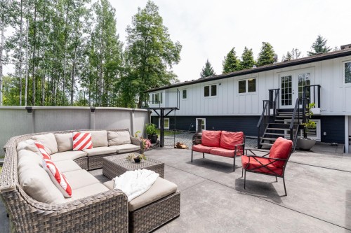 24991 100 Avenue, Maple Ridge, BC - Outdoor
