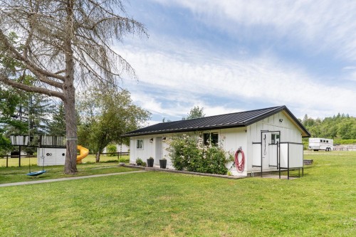 24991 100 Avenue, Maple Ridge, BC - Outdoor