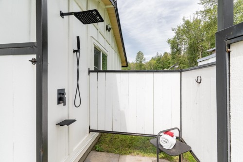 24991 100 Avenue, Maple Ridge, BC -  With Exterior