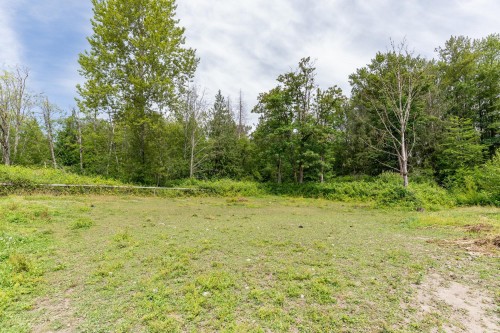 24991 100 Avenue, Maple Ridge, BC - Outdoor