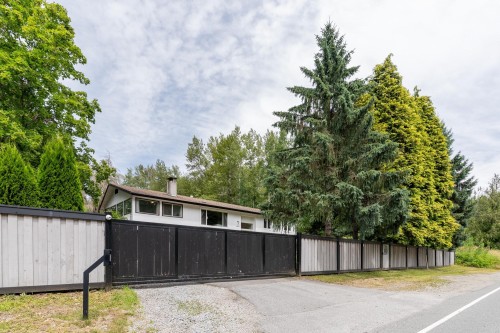 24991 100 Avenue, Maple Ridge, BC - Outdoor