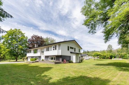 24991 100 Avenue, Maple Ridge, BC - Outdoor