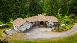 26350 Trethewey Crescent Maple Ridge, BC V2W 1A5