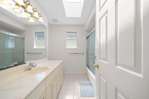 1855 53Rd Avenue E, Vancouver, BC 