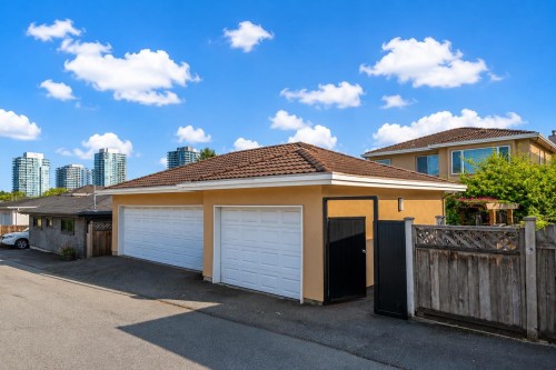 763 64Th Avenue W, Vancouver, BC 