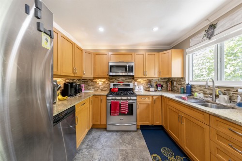 11914 212 Street, Maple Ridge, BC 