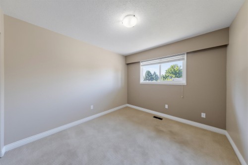 11914 212 Street, Maple Ridge, BC 