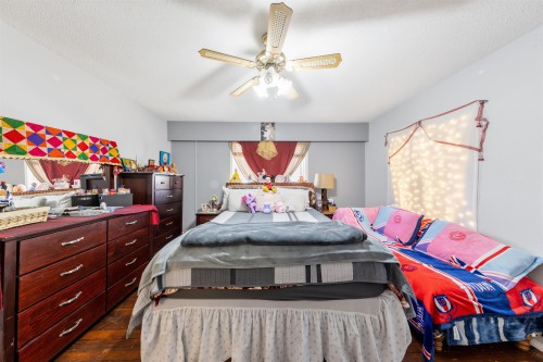 11914 212 Street, Maple Ridge, BC 