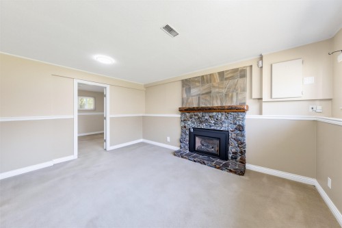 11914 212 Street, Maple Ridge, BC 