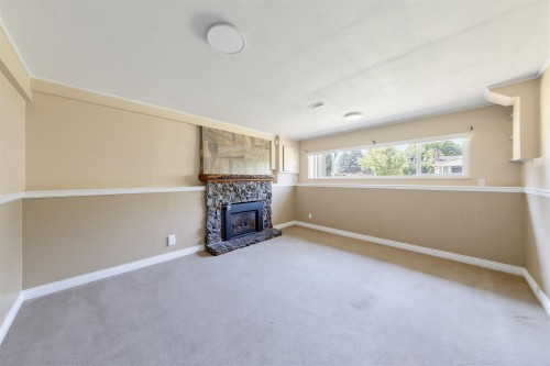 11914 212 Street, Maple Ridge, BC 