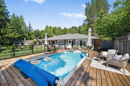 80 Glenmore Drive  West Vancouver, BC V7S 1A8