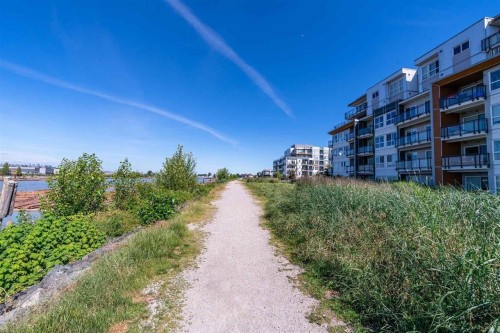 37-10133 River Drive, Richmond, BC 