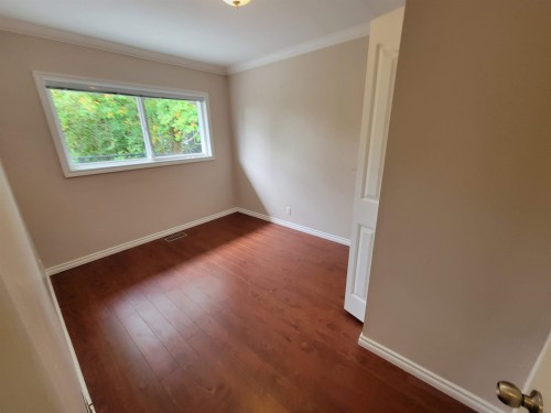 8374 11Th Avenue, Burnaby, BC - Indoor Photo Showing Other Room