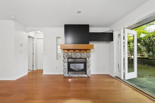 993 Lynn Valley Road, North Vancouver, BC 