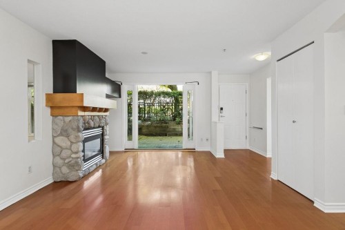 993 Lynn Valley Road, North Vancouver, BC 