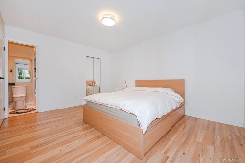11656 Kingsbridge Drive, Richmond, BC - Indoor Photo Showing Bedroom