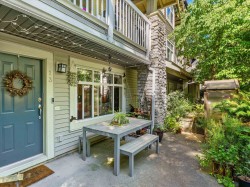 13-7488 Southwynde Avenue Burnaby, BC V3N 5C6