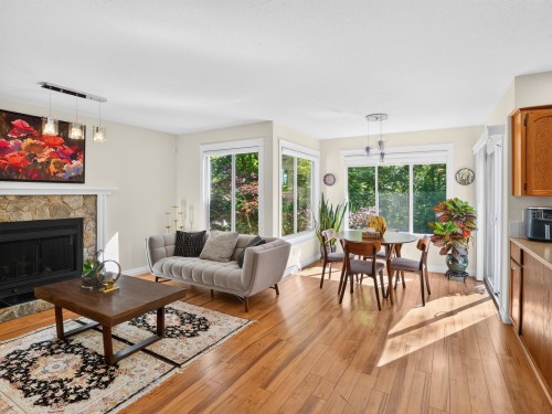1498 Lansdowne Drive, Coquitlam, BC 