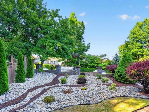 1498 Lansdowne Drive, Coquitlam, BC 