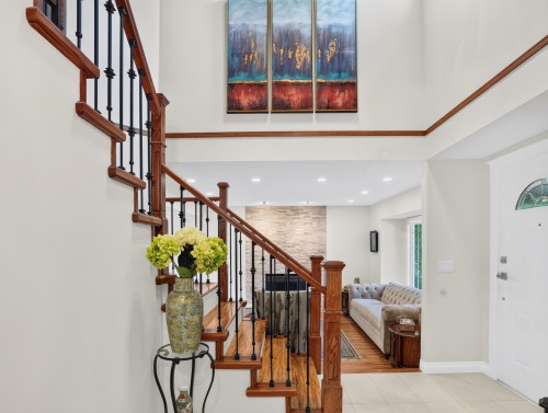 1498 Lansdowne Drive, Coquitlam, BC 