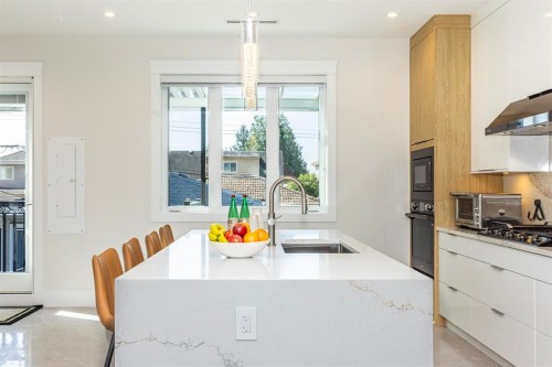 1470 57Th Avenue W, Vancouver, BC 